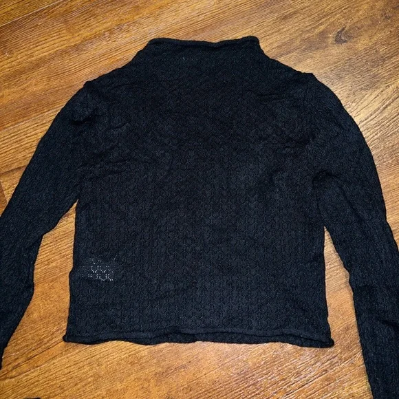 Wild Fable Black Long Sleeve Mock Neck Crop Top w Thumb Holes Size S - Picture 7 of 14